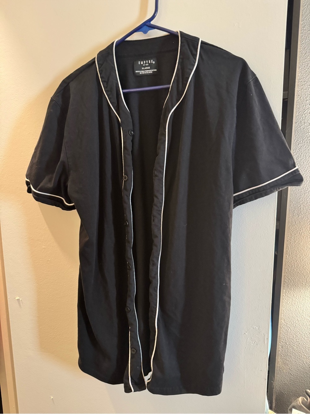 Empyre Black Short-Sleeve Baseball-Style Jersey with White Piping
